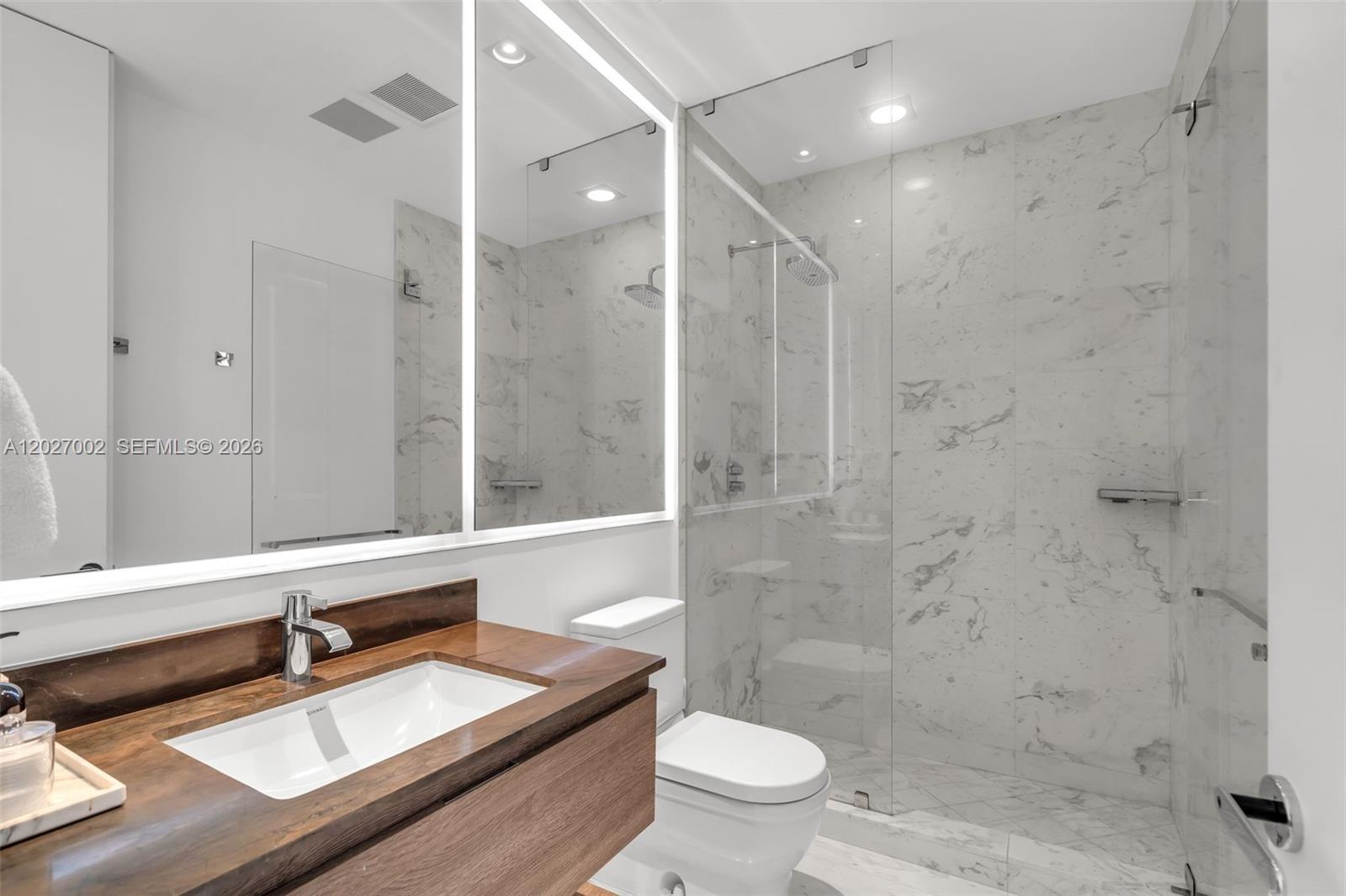 OCEANA KEY BISCAYNE CONDO - Residential
