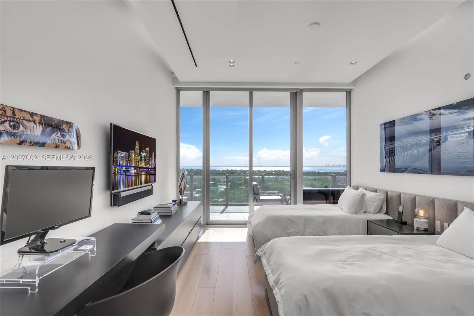 OCEANA KEY BISCAYNE CONDO - Residential