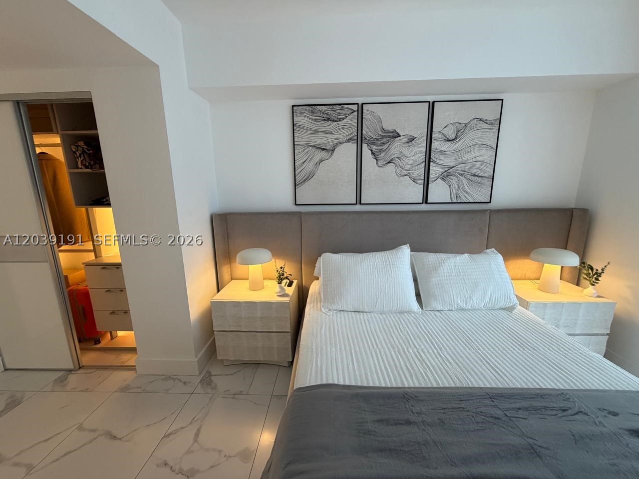 ICONBRICKELL CONDO NO 1 - Residential Lease
