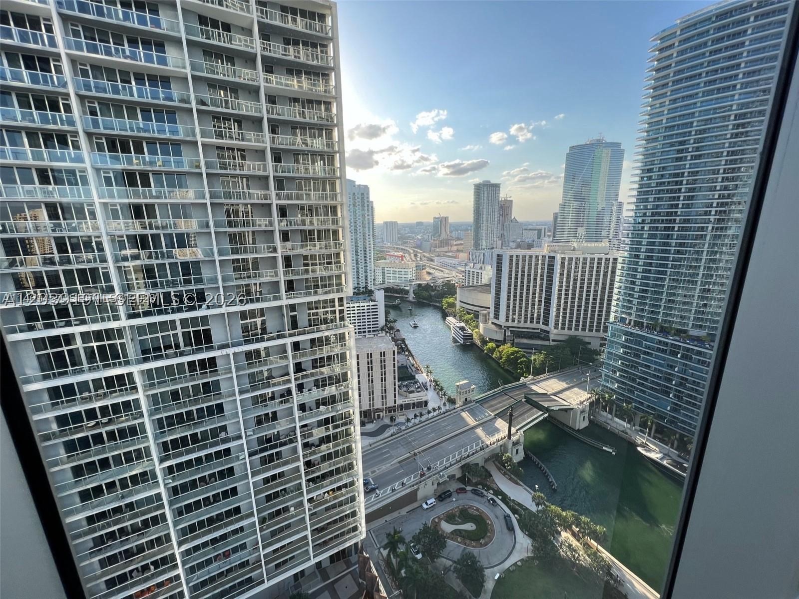 ICONBRICKELL CONDO NO 1 - Residential Lease