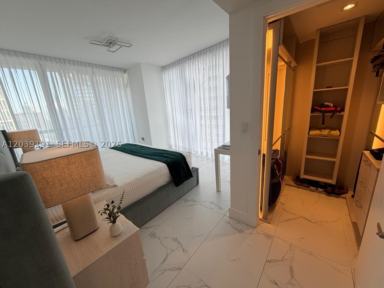 ICONBRICKELL CONDO NO 1 - Residential Lease
