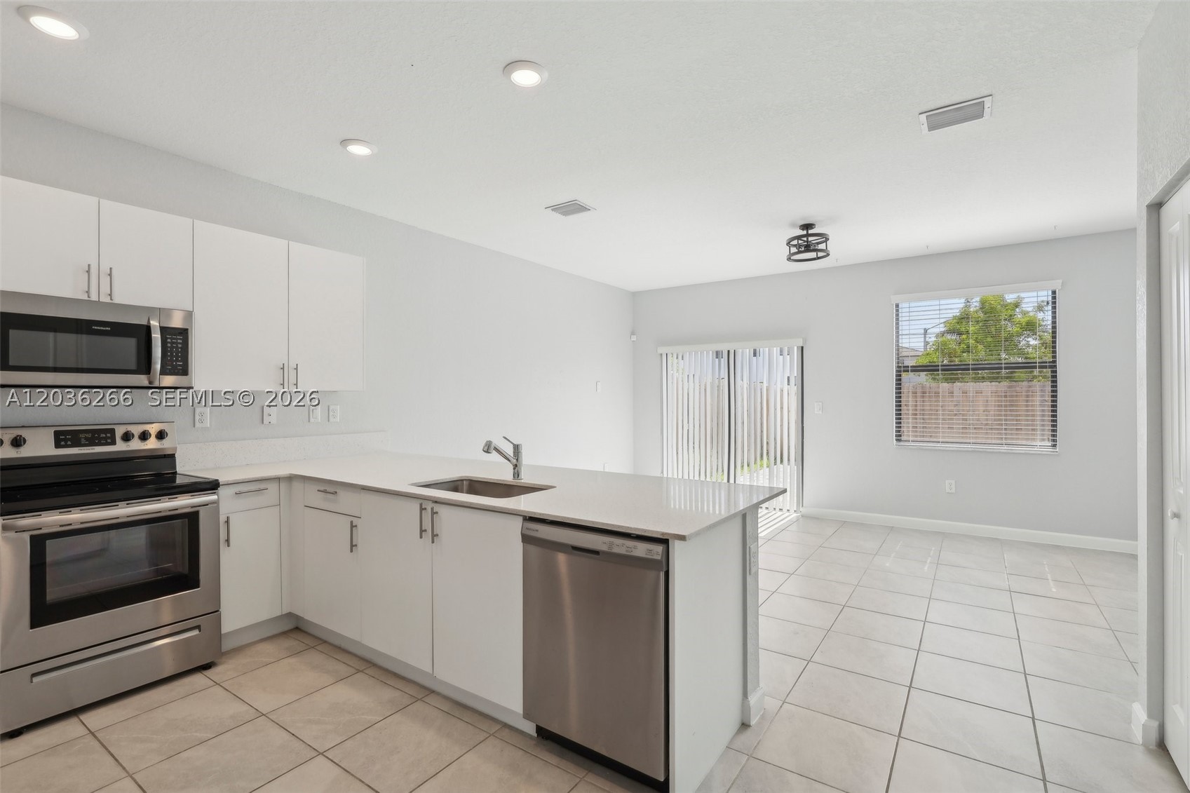 PINE ISLE - Residential Lease