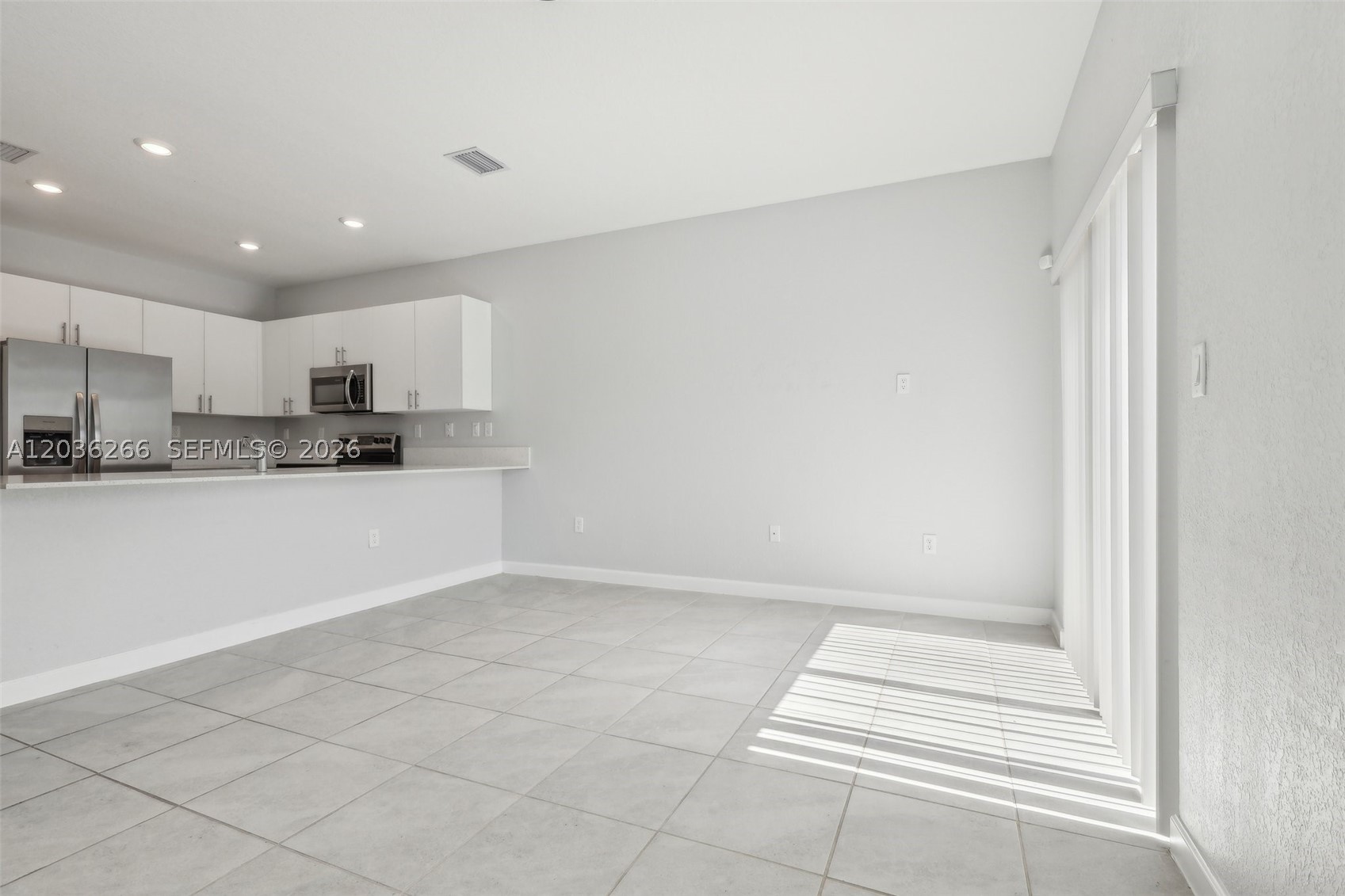 PINE ISLE - Residential Lease