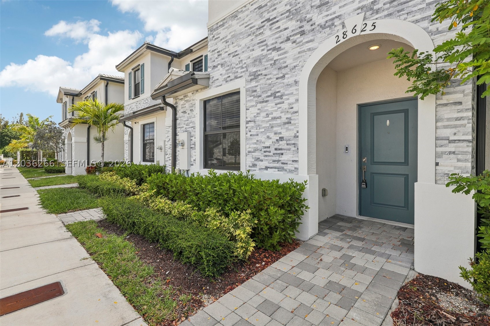 PINE ISLE - Residential Lease