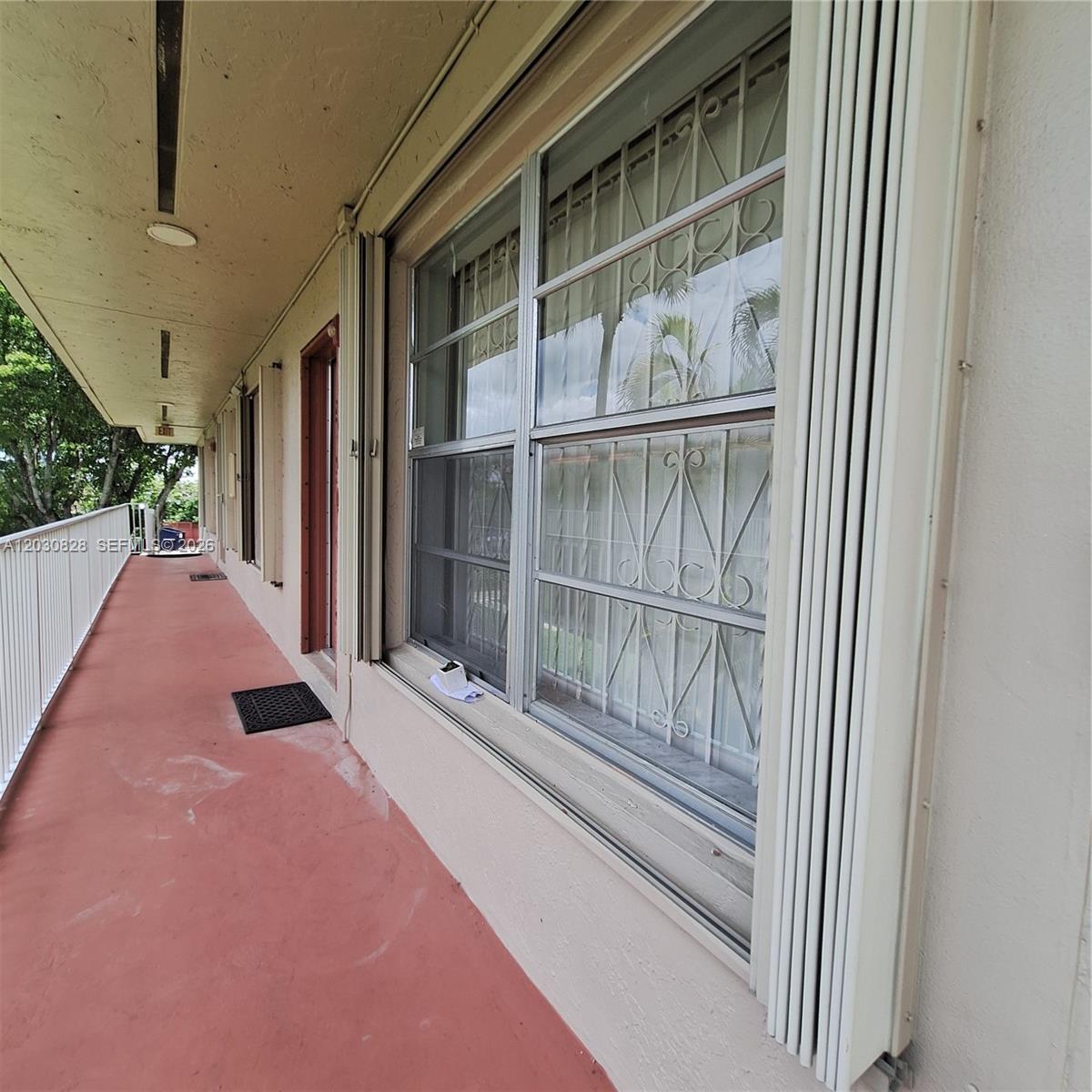 ROYALE GREEN CONDO 7 - Residential