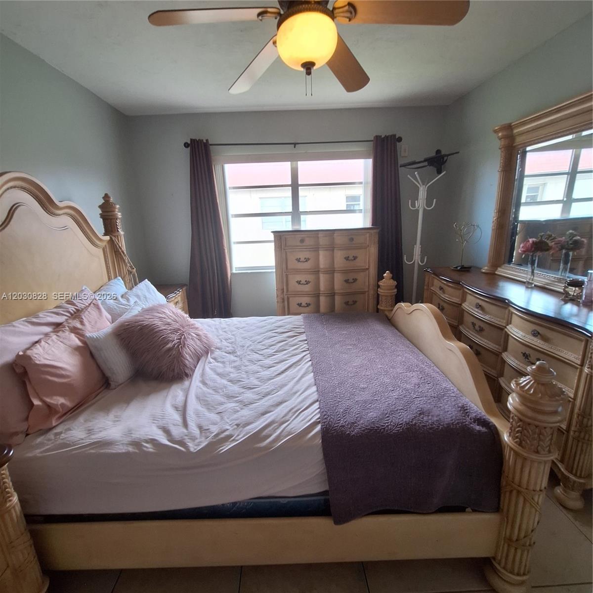 ROYALE GREEN CONDO 7 - Residential