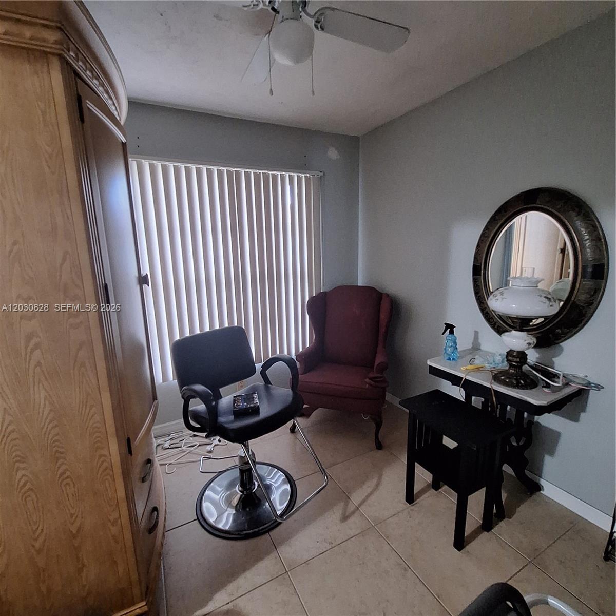 ROYALE GREEN CONDO 7 - Residential