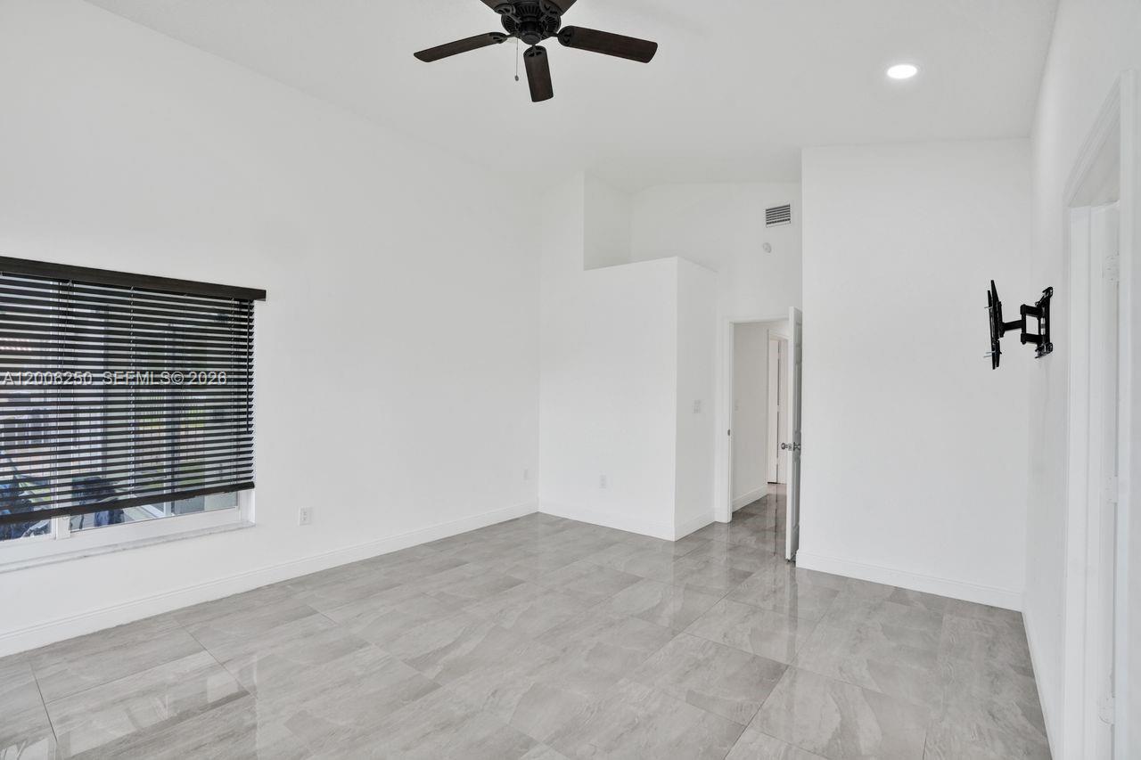 SILVER LAKES PHASE III - Residential