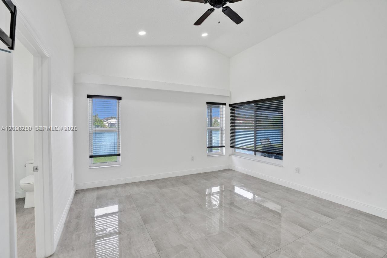 SILVER LAKES PHASE III - Residential