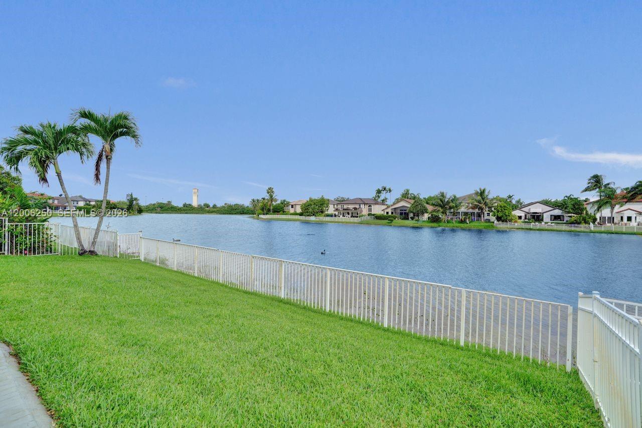 SILVER LAKES PHASE III - Residential