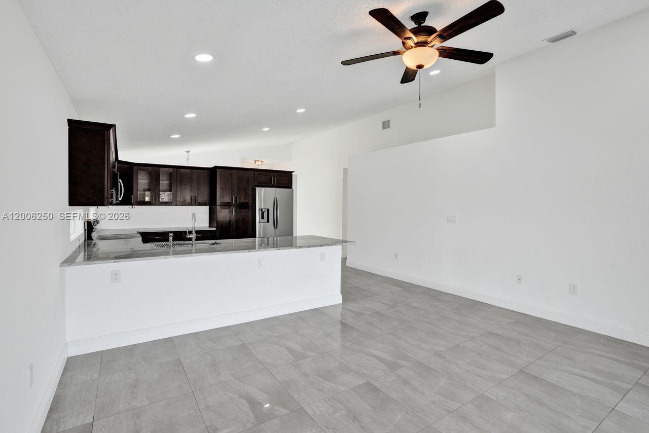 SILVER LAKES PHASE III - Residential