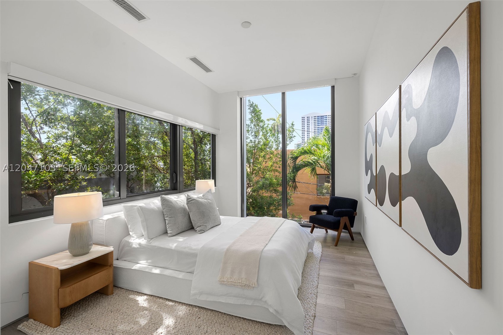 ALTON BEACH BAY FRONT RE- - Residential Lease