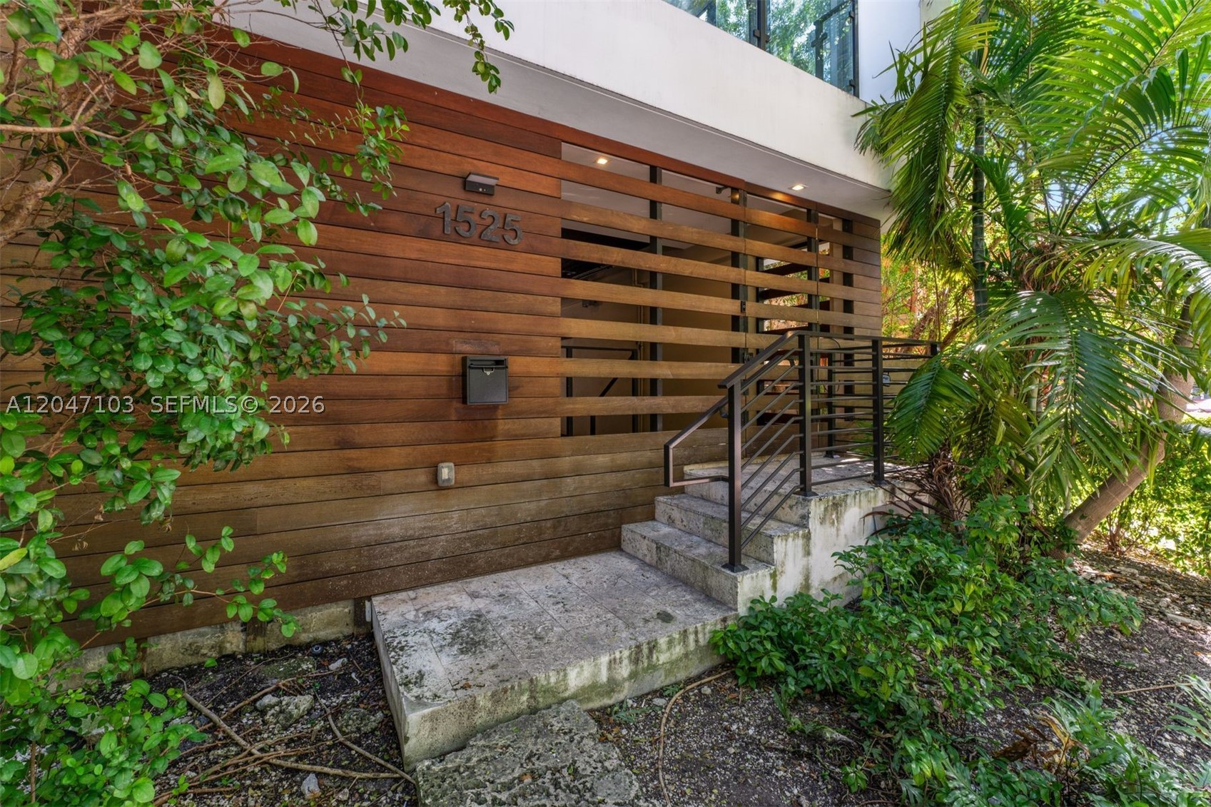 ALTON BEACH BAY FRONT RE- - Residential Lease