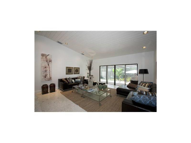 COCOPLUM SEC 1 - Residential Lease