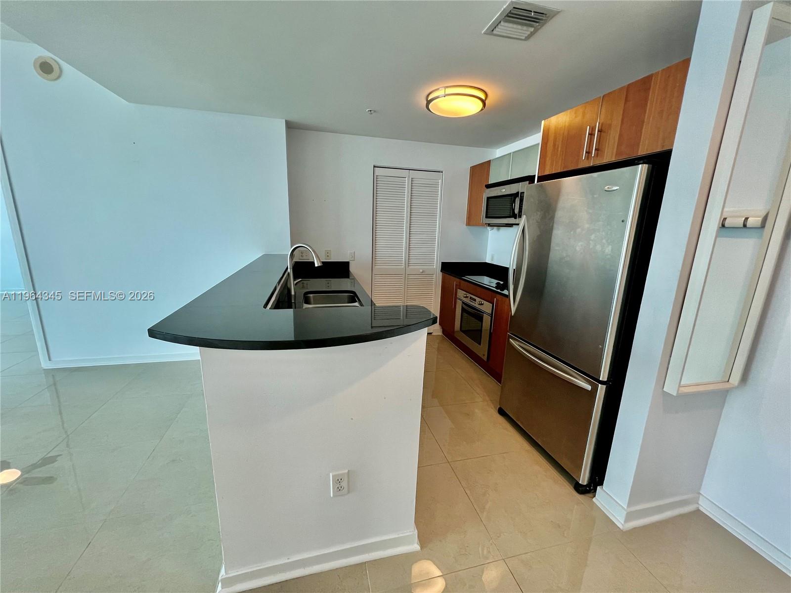 Met 1 - Residential Lease