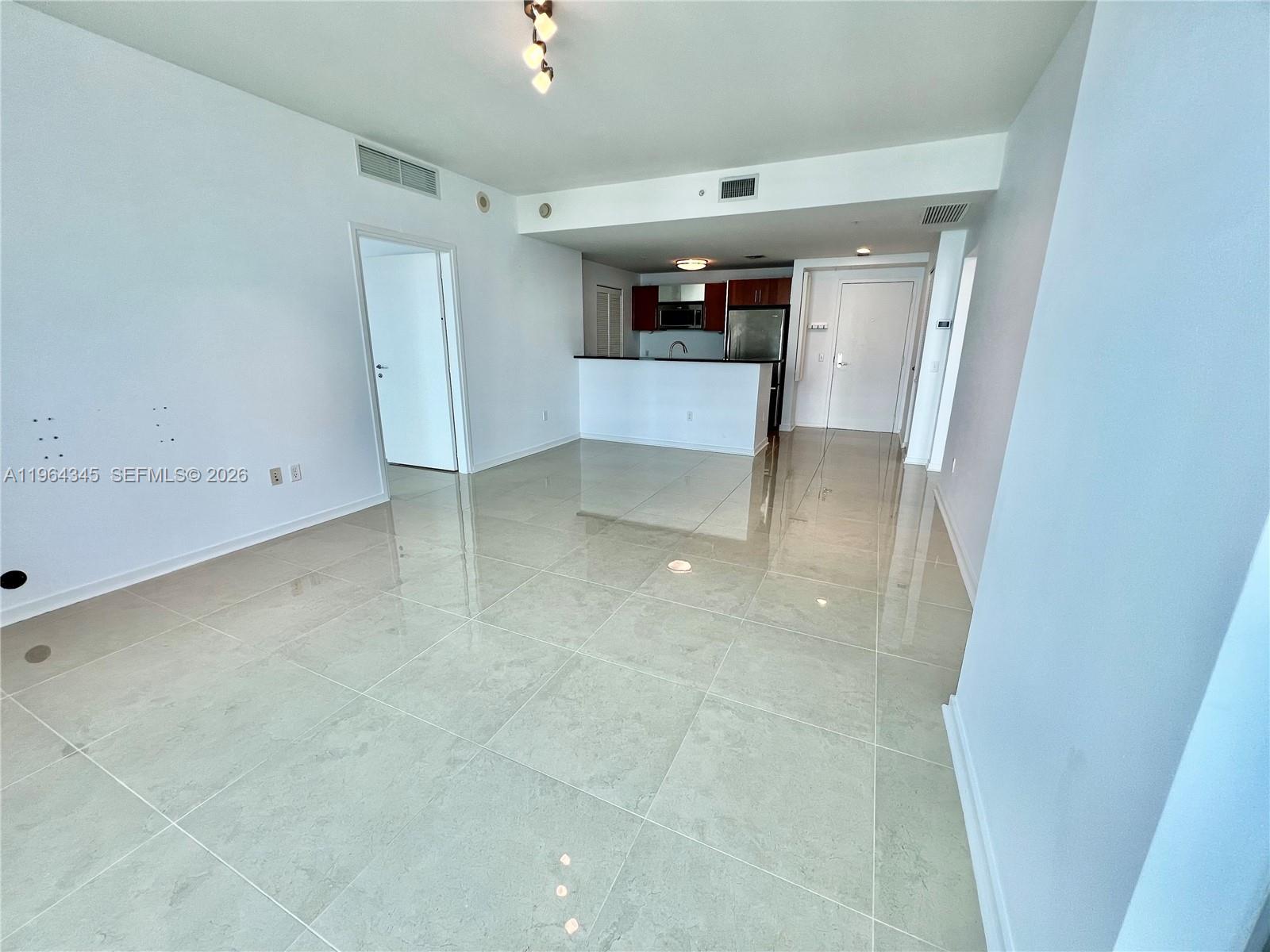 Met 1 - Residential Lease