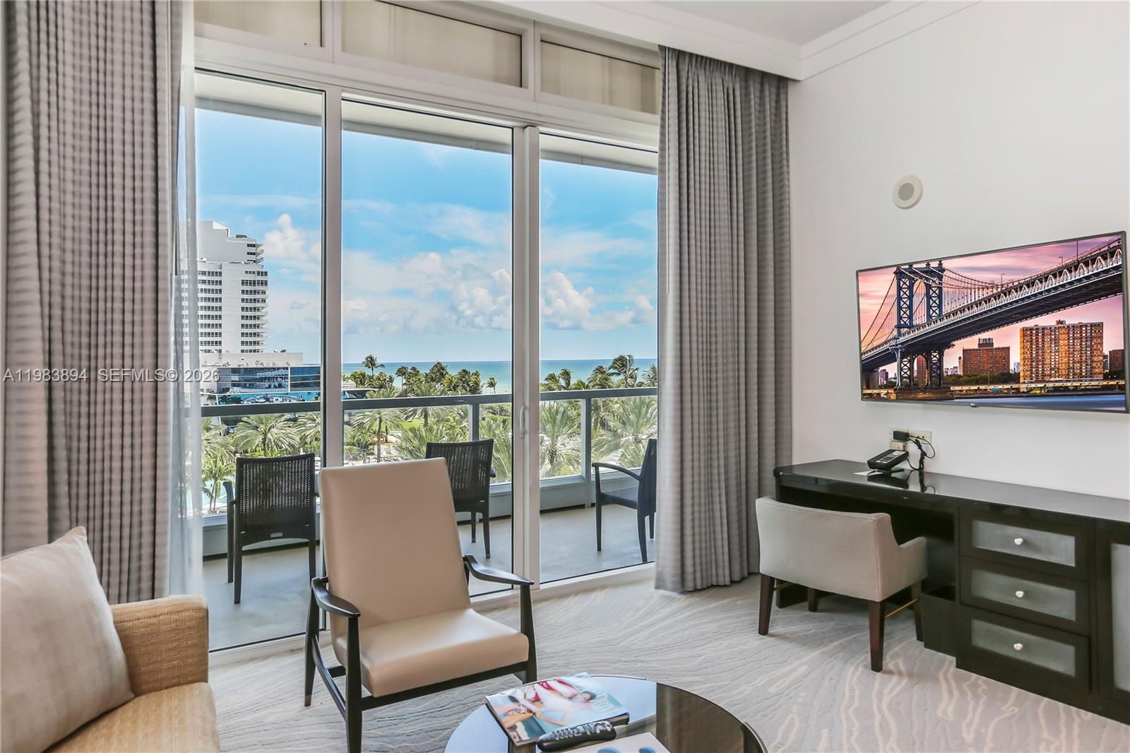 FONTAINEBLEAU III - Residential