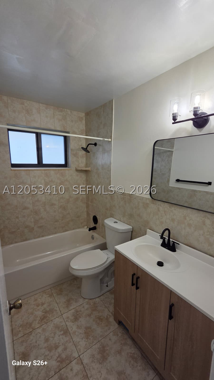 PLANTATION COURT - Residential Lease