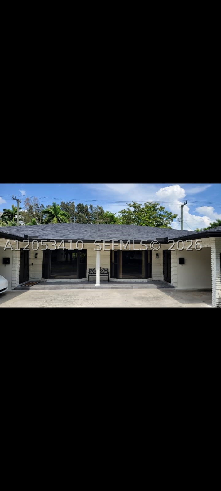 PLANTATION COURT - Residential Lease