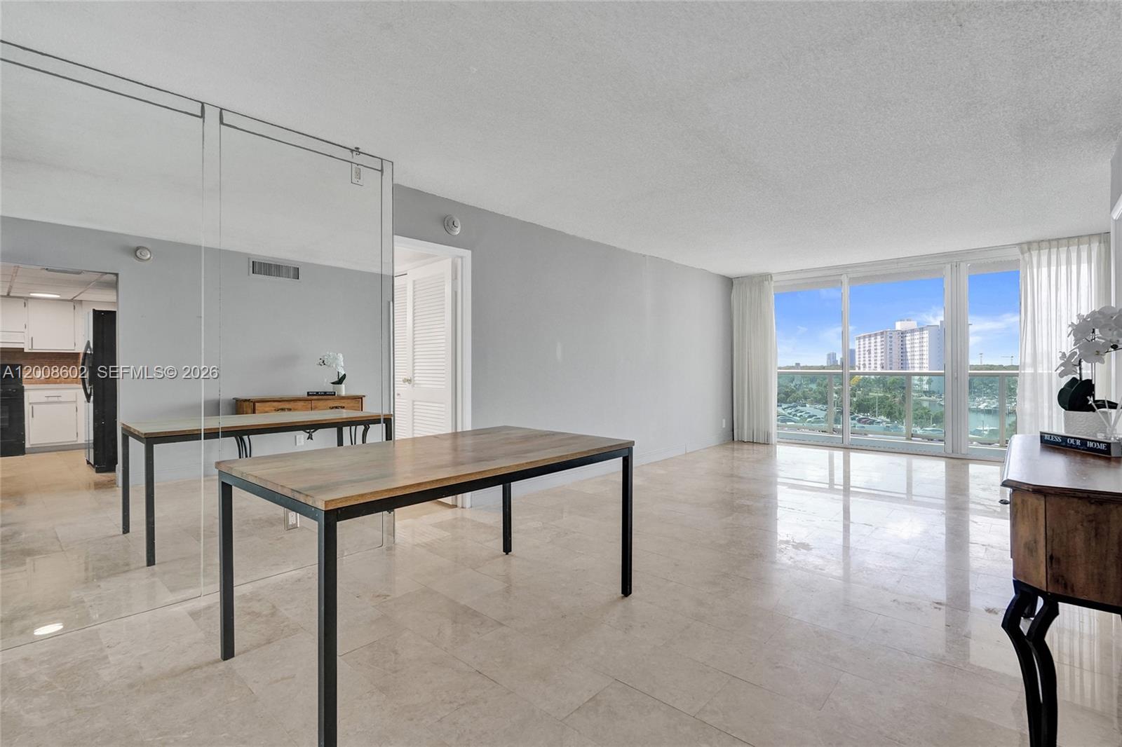 ARLEN HOUSE EAST CONDO - Residential