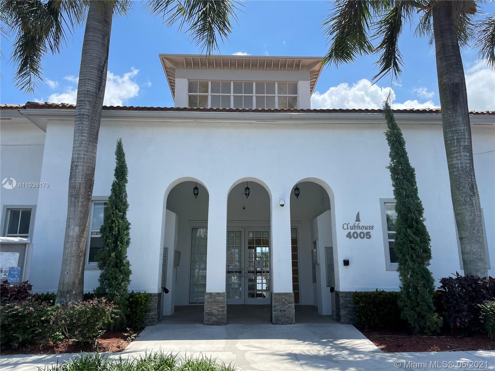 VILLAS AT NAUTICA TWO CON - Residential