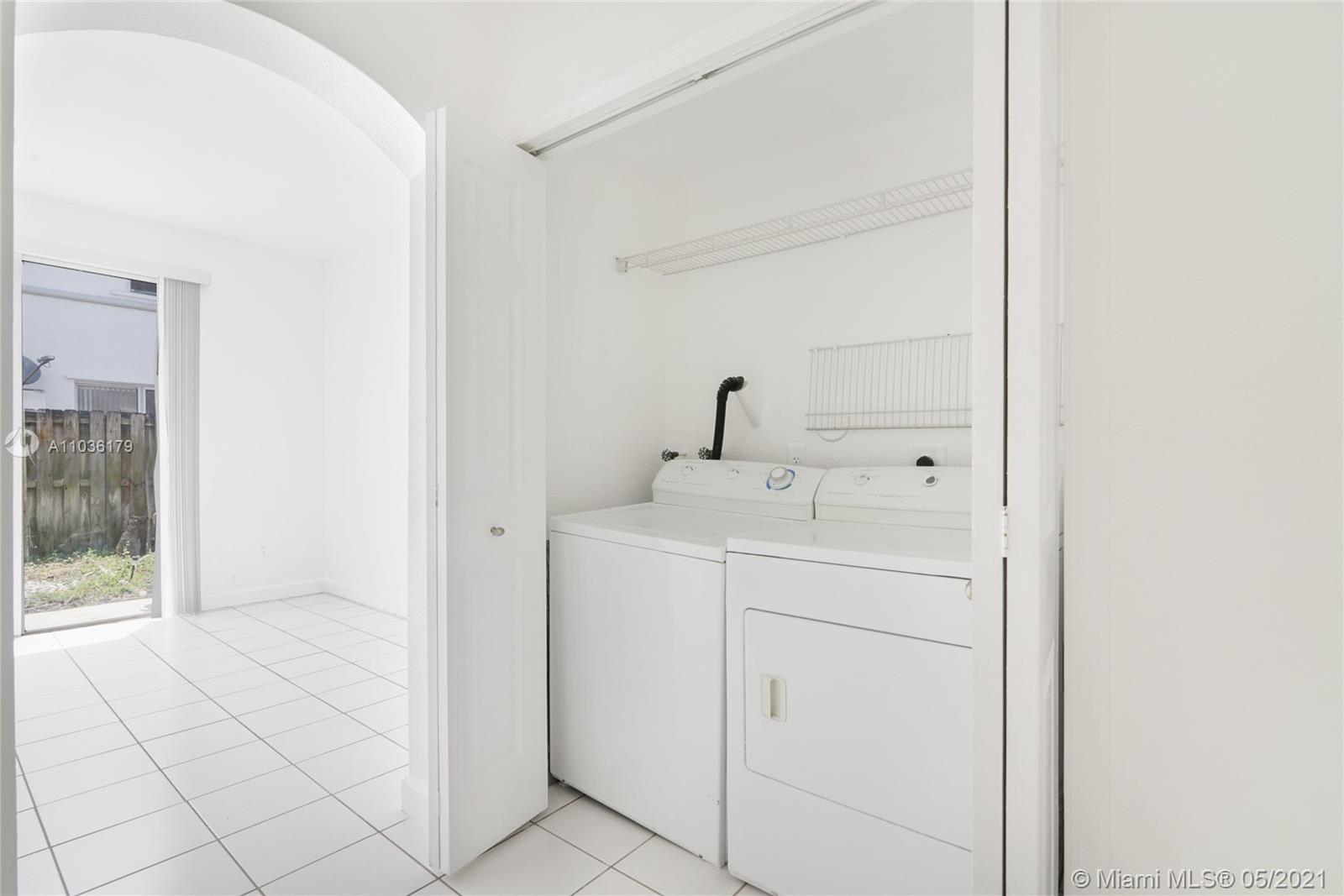 VILLAS AT NAUTICA TWO CON - Residential