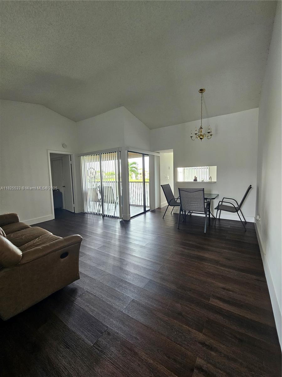 LAKESHORE CONDO #2 - Residential