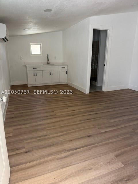 SO MIAMI HEIGHTS MANOR - Residential