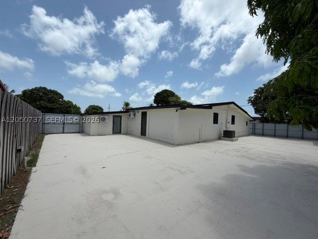 SO MIAMI HEIGHTS MANOR - Residential