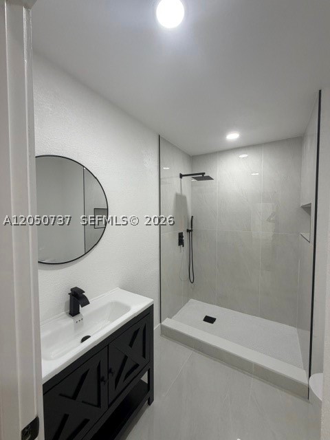 SO MIAMI HEIGHTS MANOR - Residential