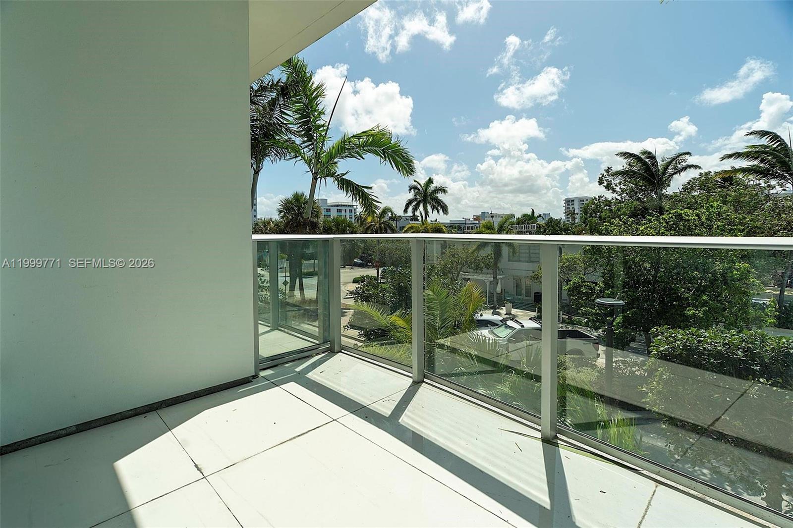 PARAMOUNT FT LAUDERDALE C - Residential