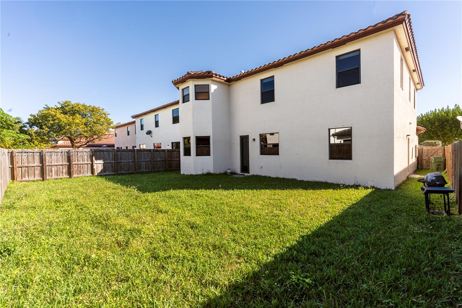 OASIS AT CAPRI - Residential