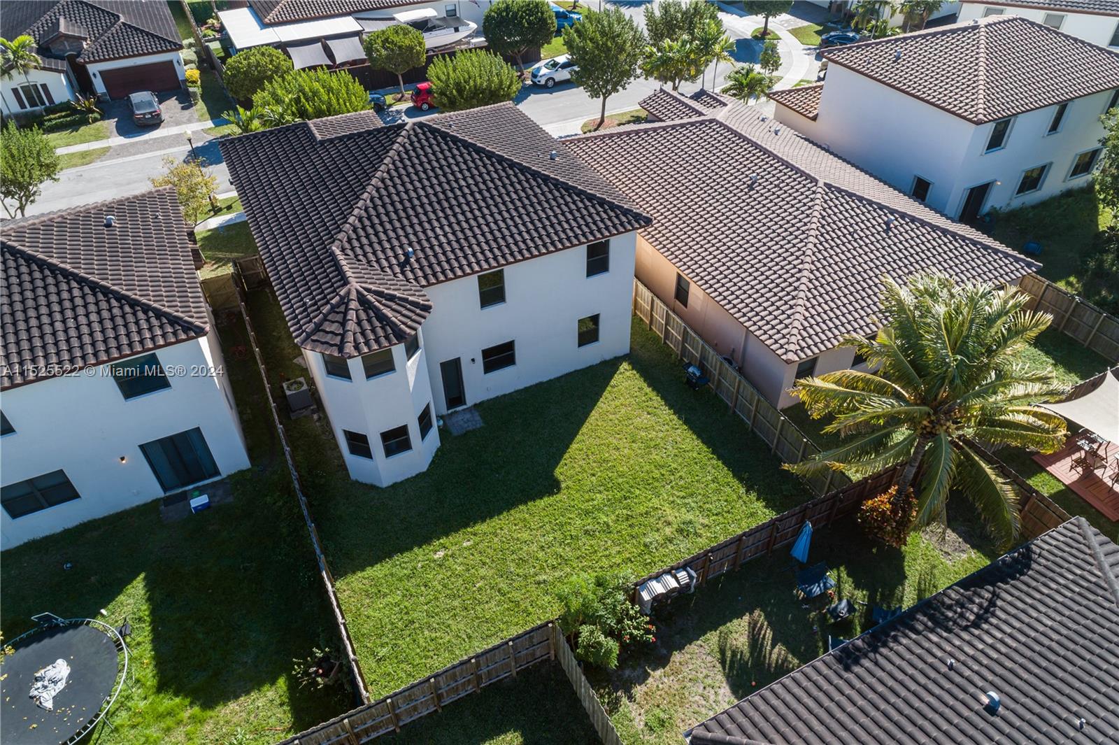 OASIS AT CAPRI - Residential