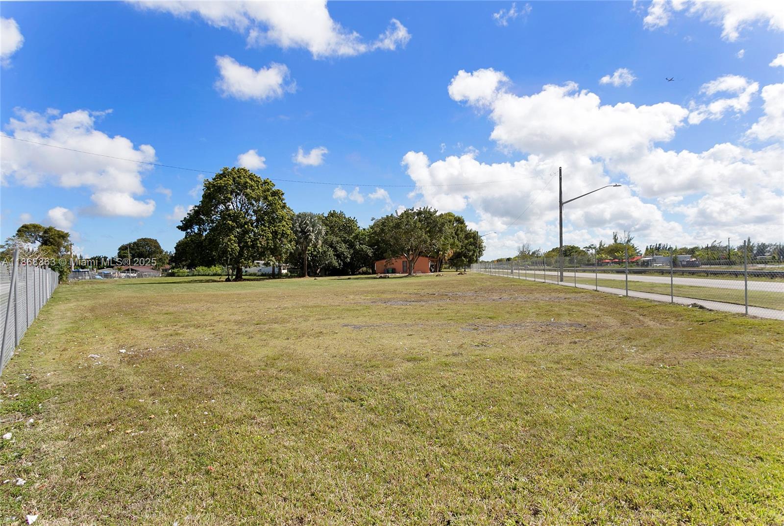 NARANJA PARK 2ND ADDN - Land