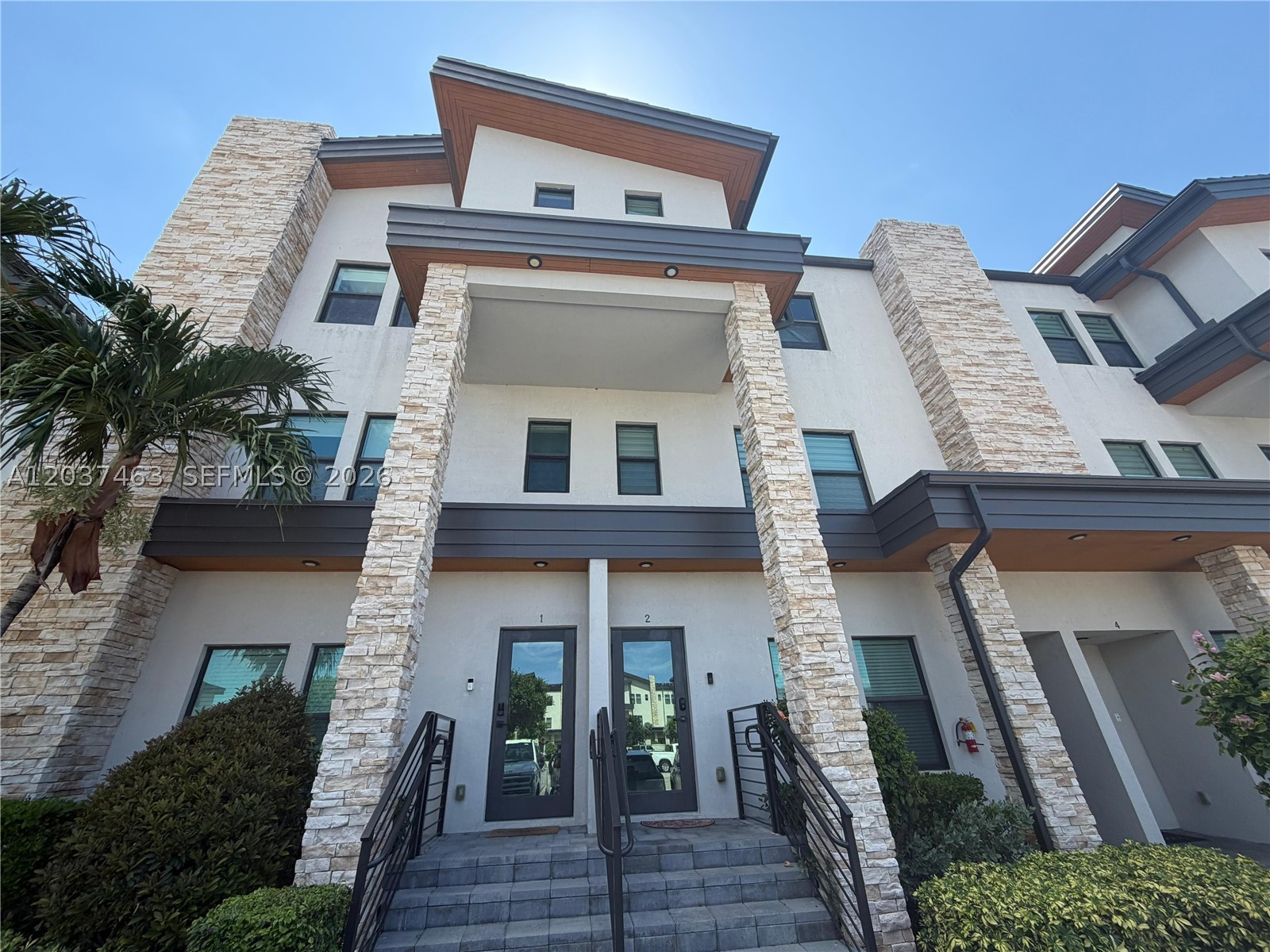 HIGHLAND AT PARK CENTRAL - Residential Lease