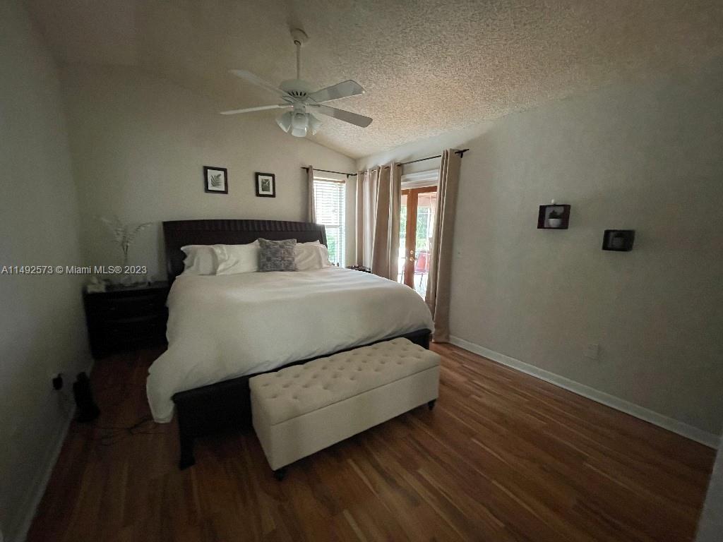 WEITZER SHAUNA MEADOWS SE - Residential