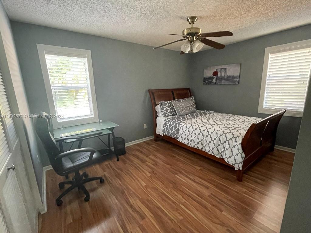 WEITZER SHAUNA MEADOWS SE - Residential