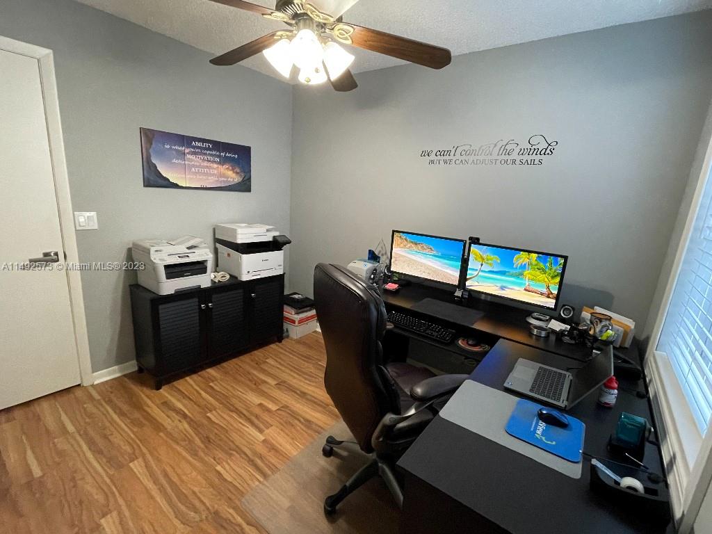 WEITZER SHAUNA MEADOWS SE - Residential