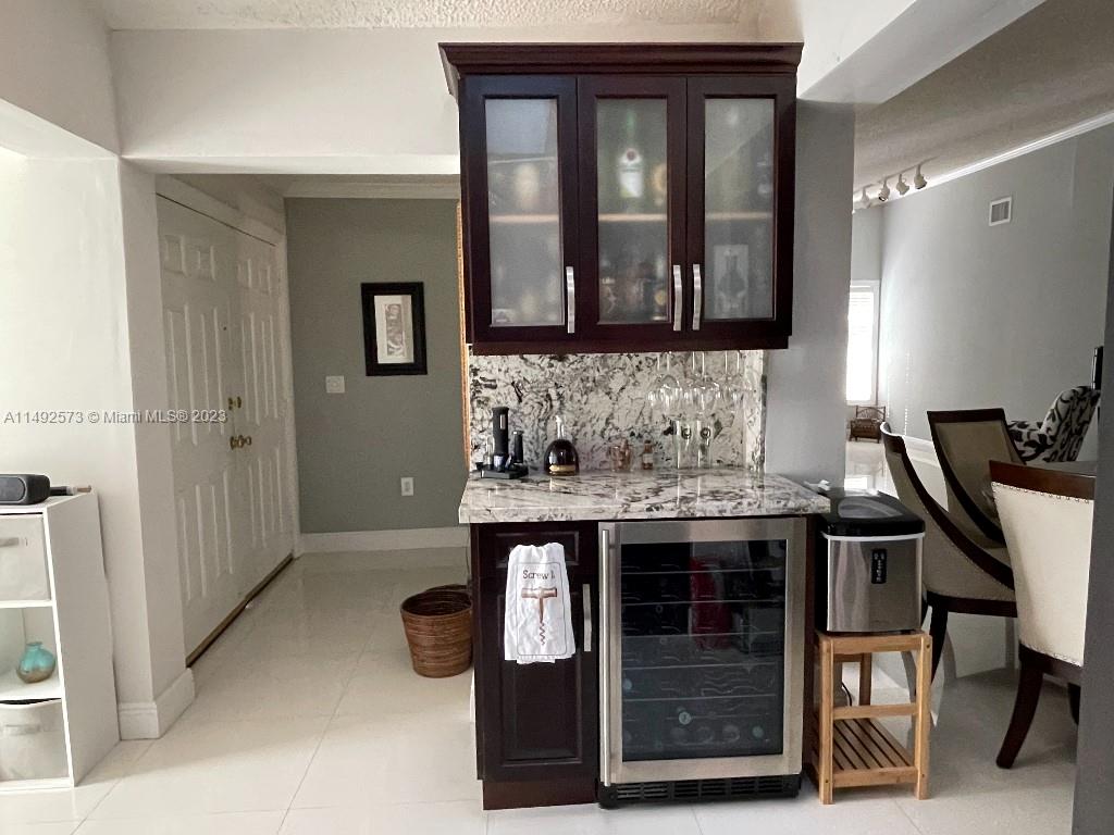 WEITZER SHAUNA MEADOWS SE - Residential