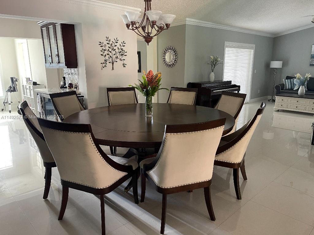 WEITZER SHAUNA MEADOWS SE - Residential