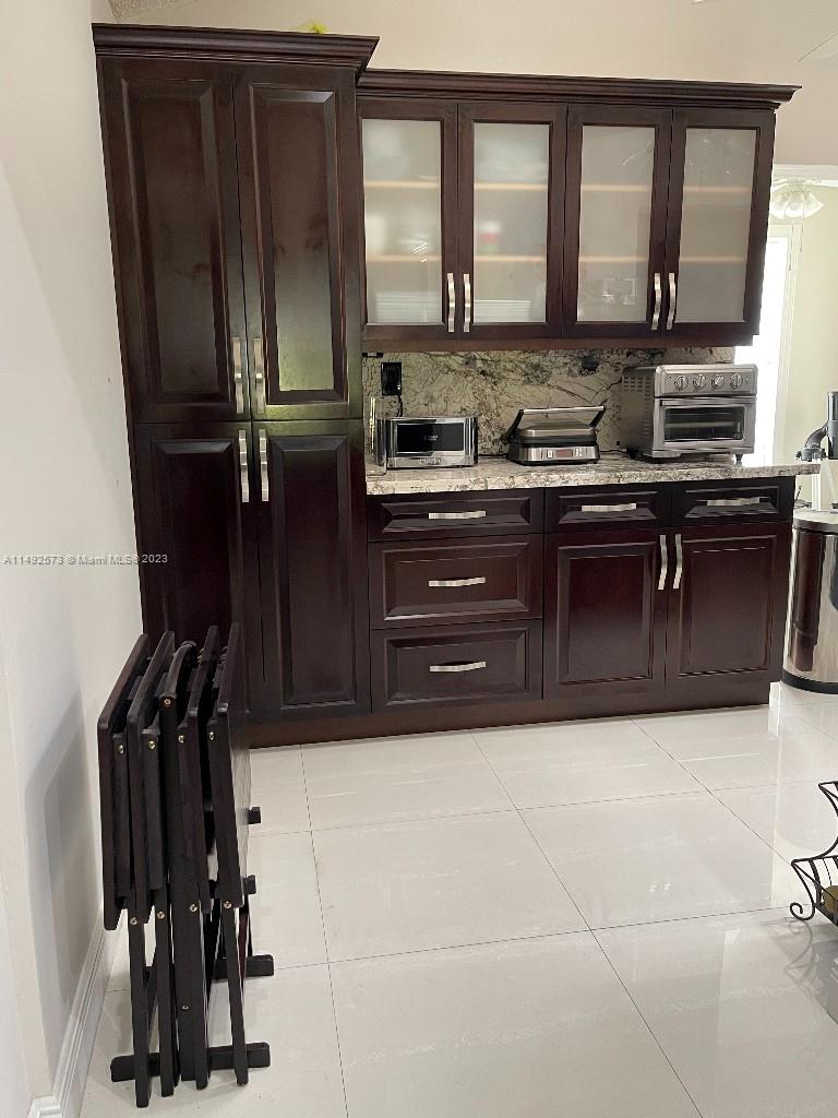 WEITZER SHAUNA MEADOWS SE - Residential