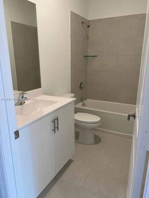 SILVER PALMS RESIDENTIAL H - Residential Lease