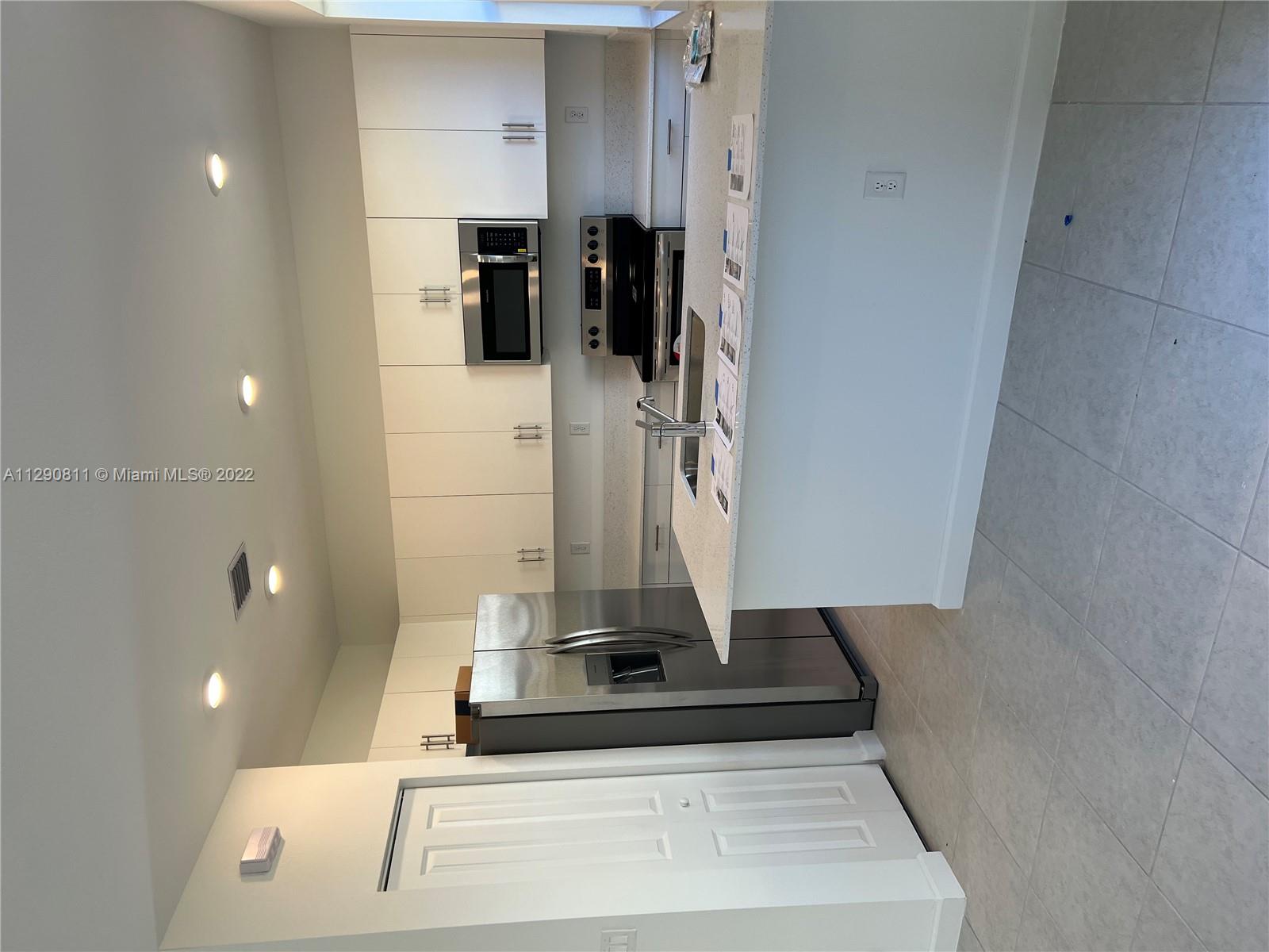 SILVER PALMS RESIDENTIAL H - Residential Lease