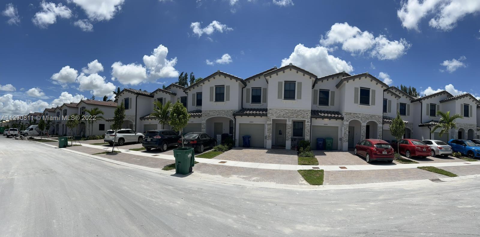 SILVER PALMS RESIDENTIAL H - Residential Lease