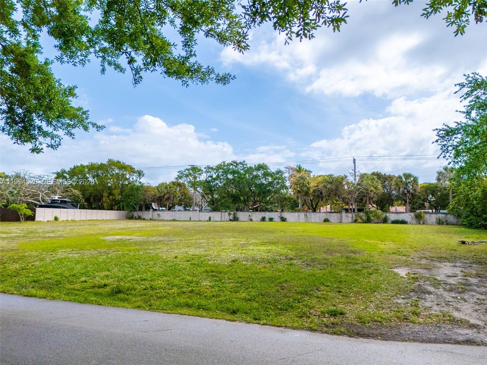 PINE BAY ESTATES SOUTH - Land