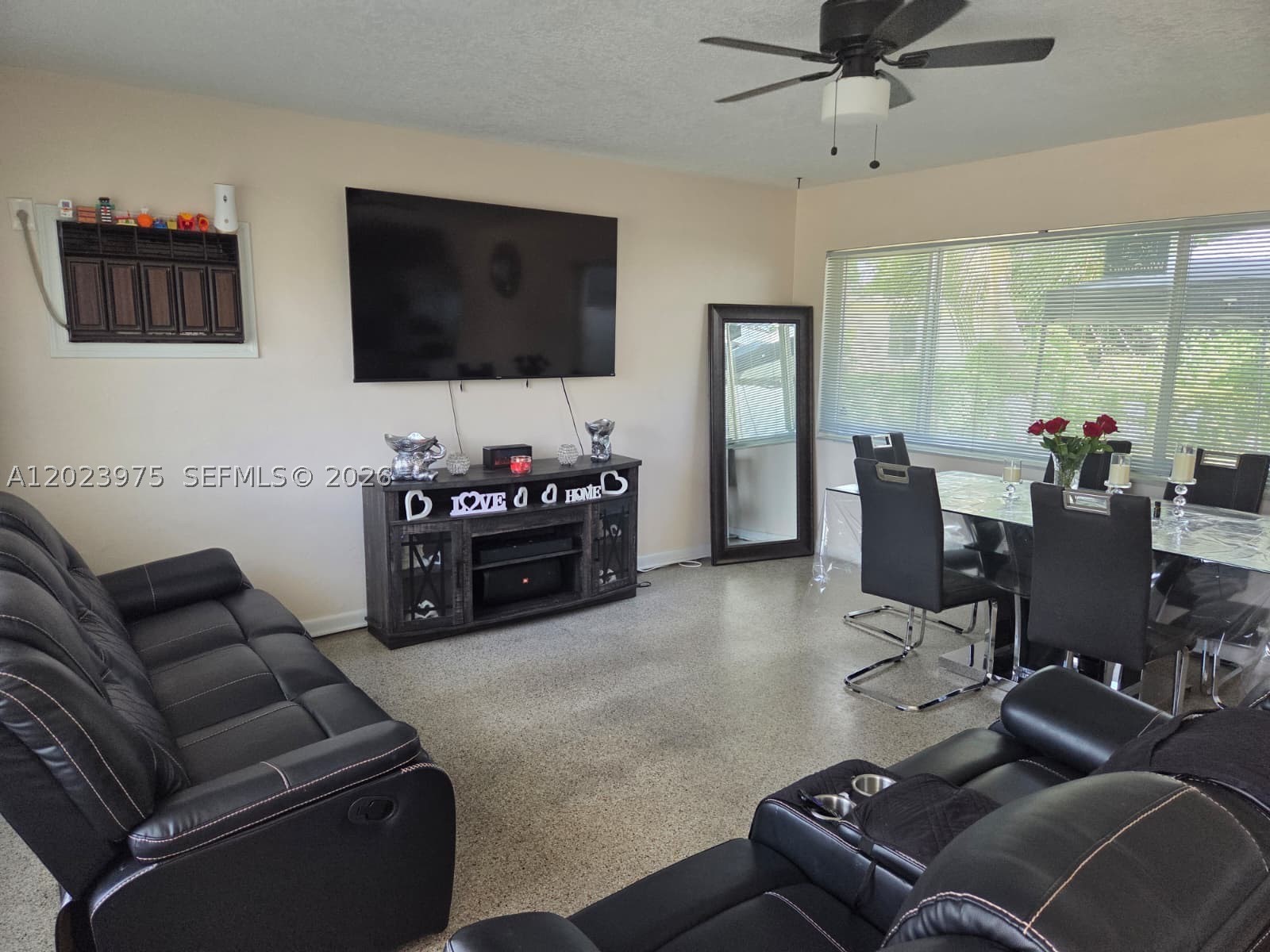 LAUDERDALE VILLAS - Residential