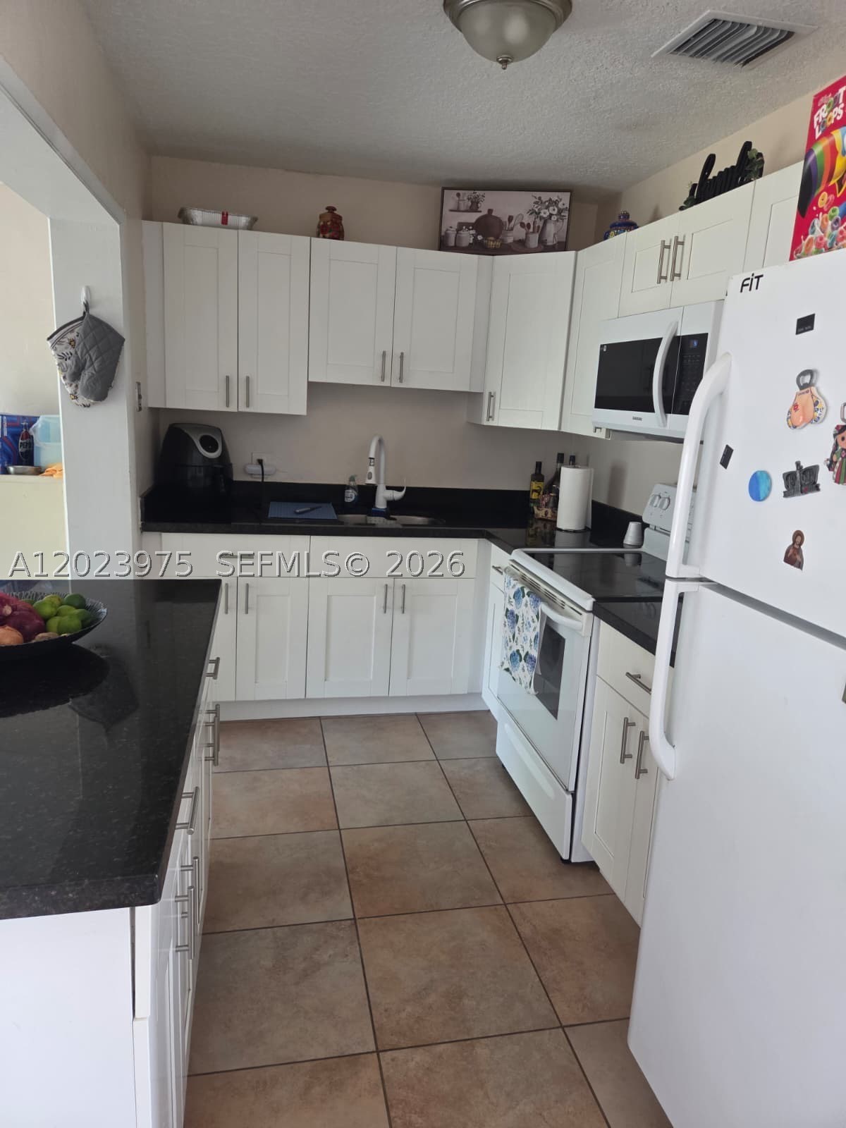LAUDERDALE VILLAS - Residential