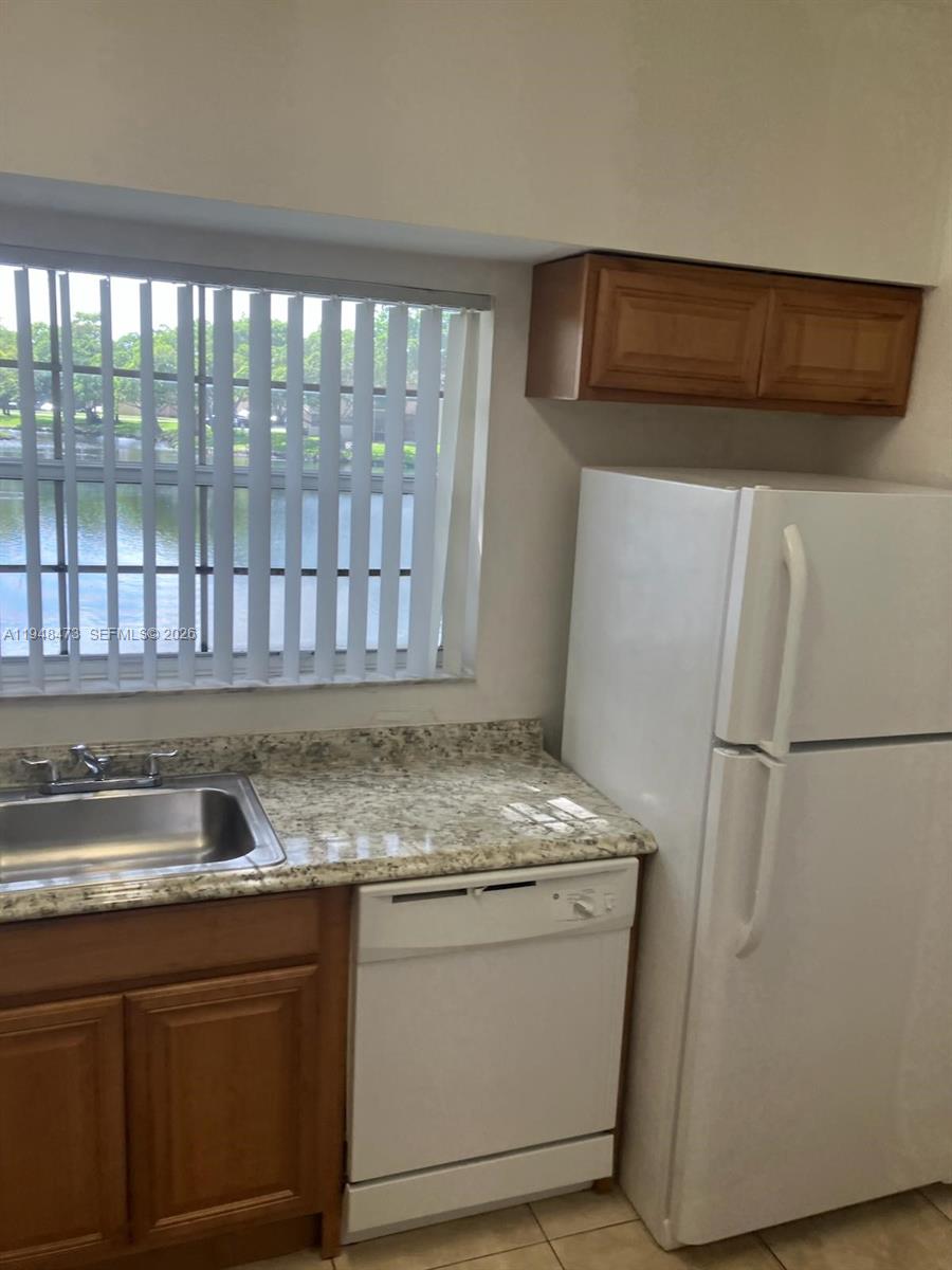 WATERS EDGE AT DEERFIELD - Residential