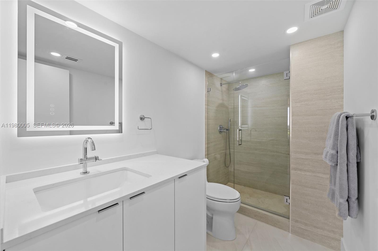 GROVE TOWERS CONDO - Residential