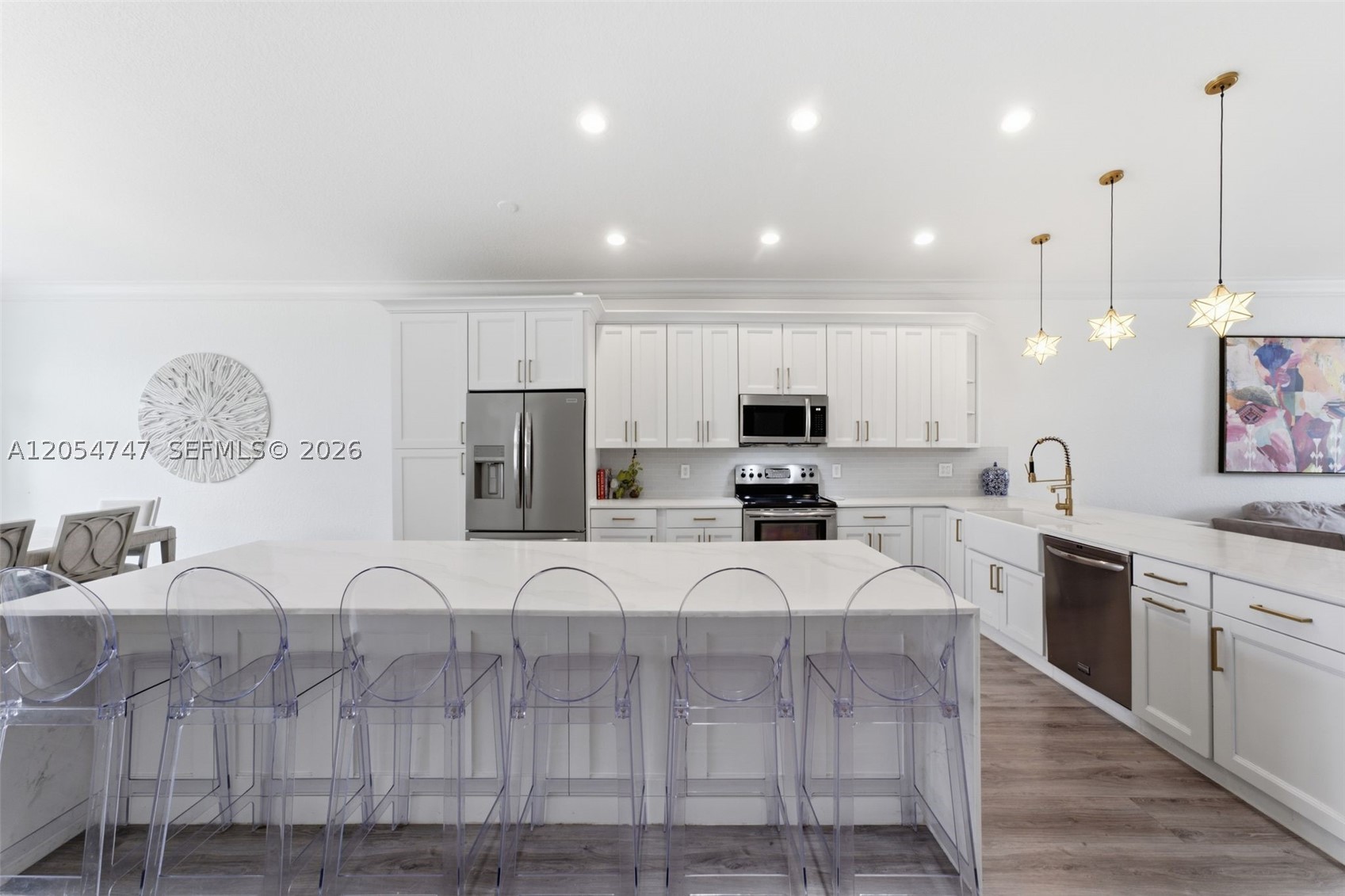 HOLLYWOOD LAKES COUNTRY C - Residential
